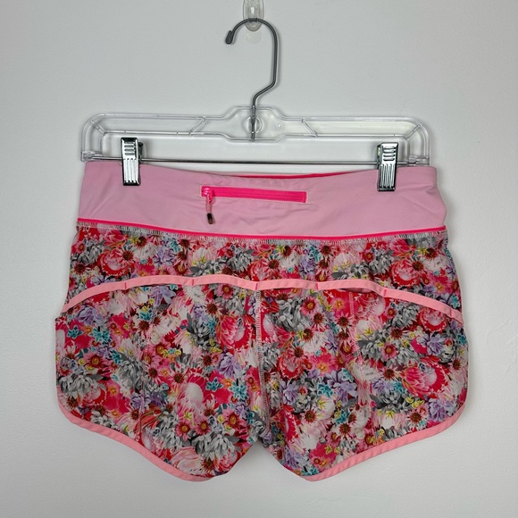 Lululemon Flowabunga Speed Shorts Pink Floral Size 4. 2.5 inseam - Picture 3 of 7